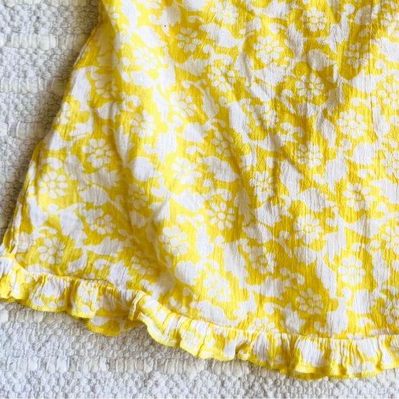 Old Navy gauzy lightweight floral yellow sleeveless top sz xs - Picture 5 of 5